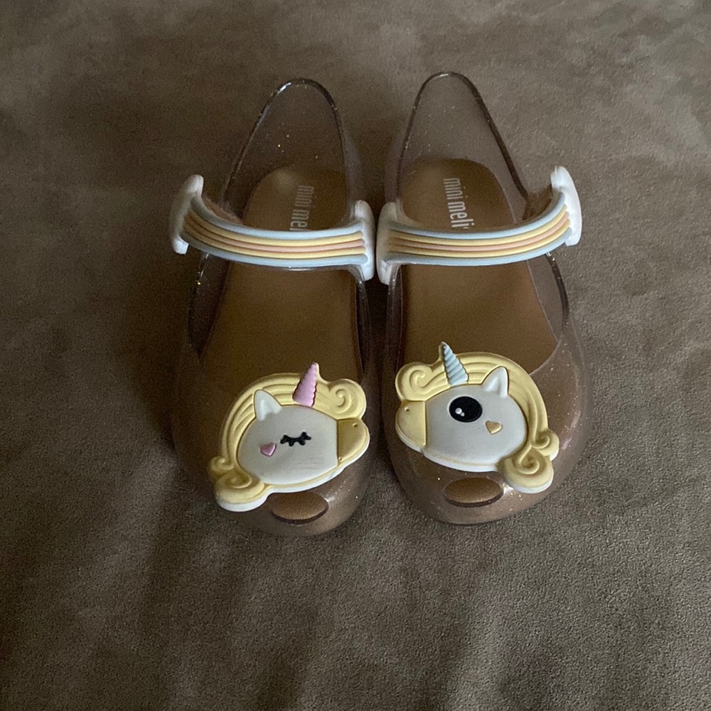 Mini Melissa yellow unicorn shoes